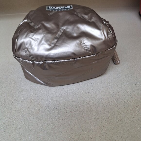 BRONZE HAND BAG. - Picture 2 of 4